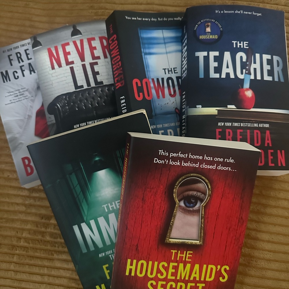 Mystery Thriller Book Set
